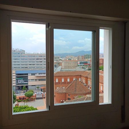 Habitacion Privada Centro Malaga Cerca Tren Maria Zambrano Y Playa Muy Buena Conexion Wifi Dış mekan fotoğraf