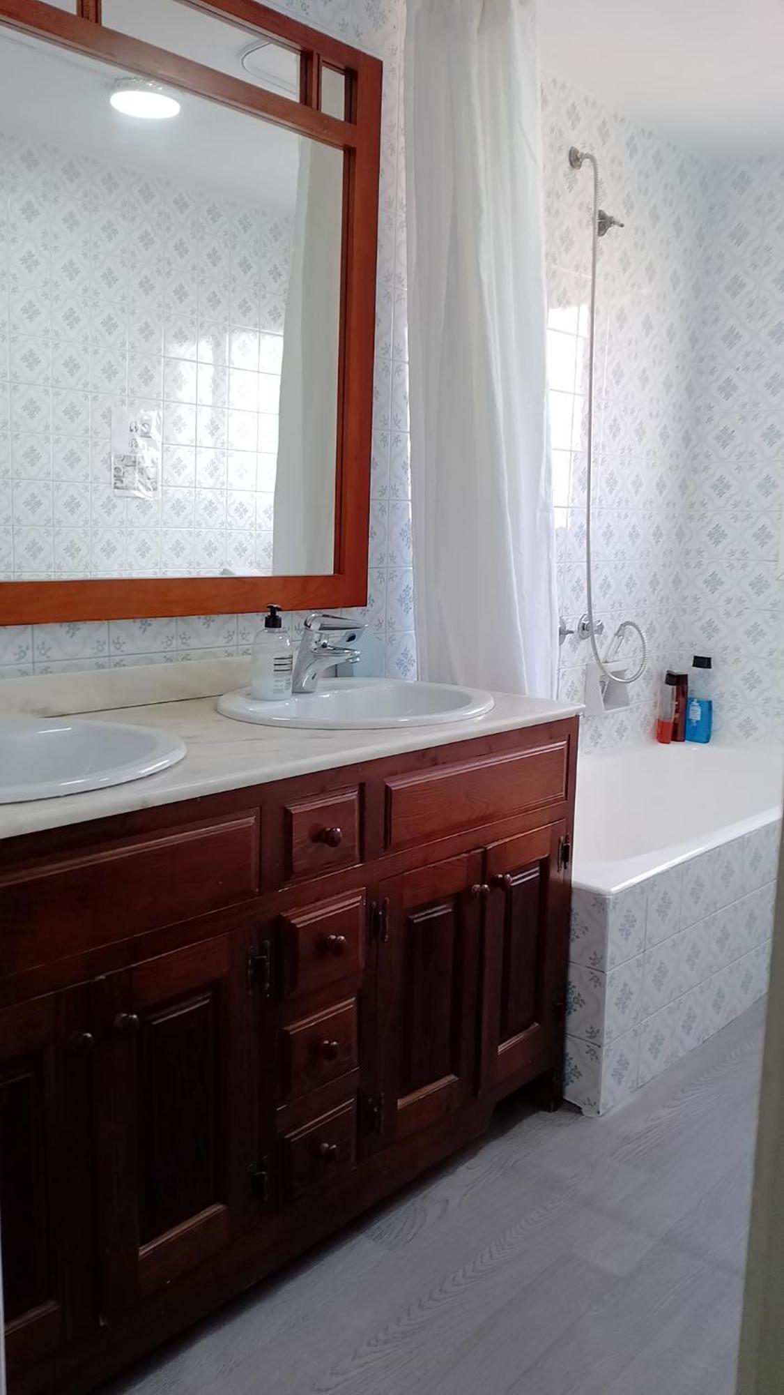 Habitacion Privada Centro Malaga Cerca Tren Maria Zambrano Y Playa Muy Buena Conexion Wifi Oda fotoğraf