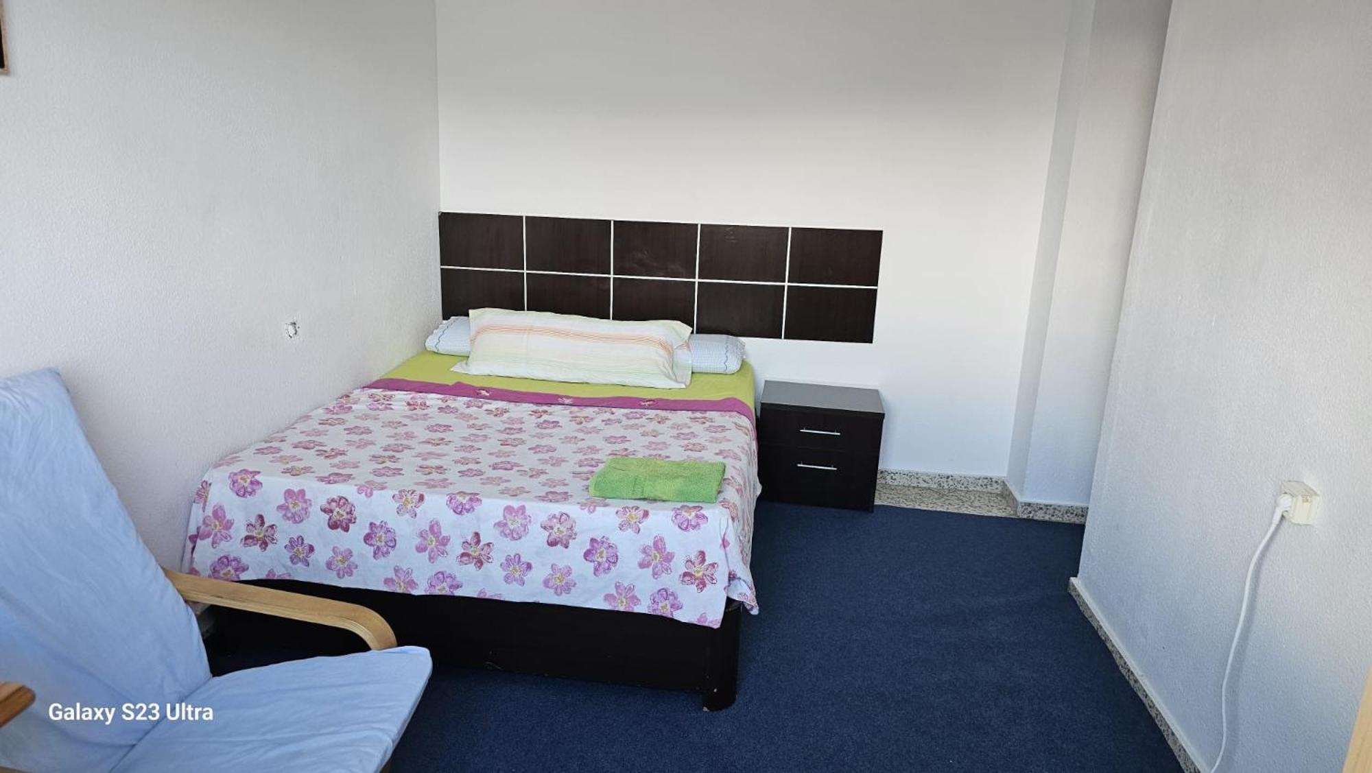 Habitacion Privada Centro Malaga Cerca Tren Maria Zambrano Y Playa Muy Buena Conexion Wifi Oda fotoğraf