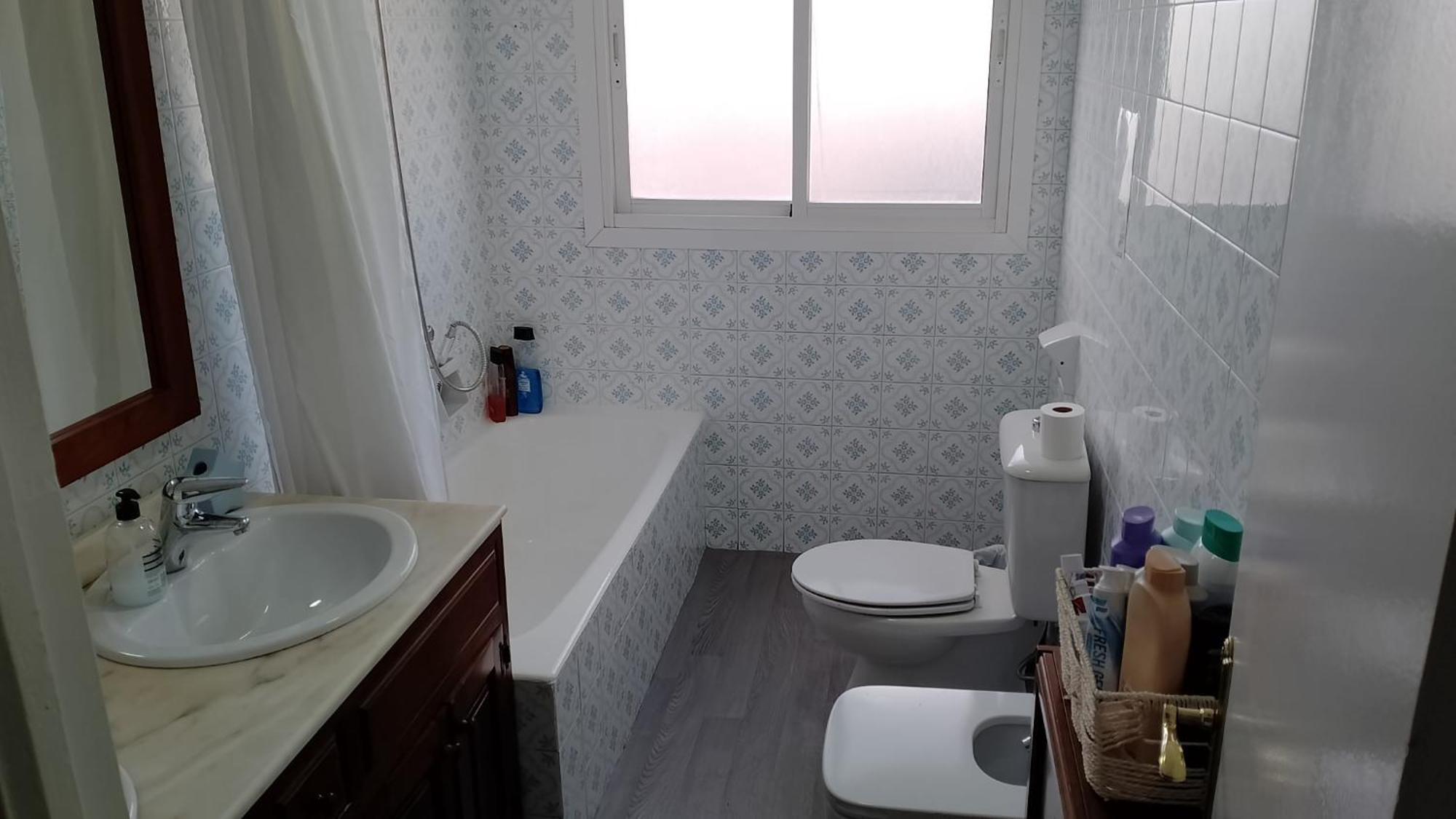 Habitacion Privada Centro Malaga Cerca Tren Maria Zambrano Y Playa Muy Buena Conexion Wifi Dış mekan fotoğraf