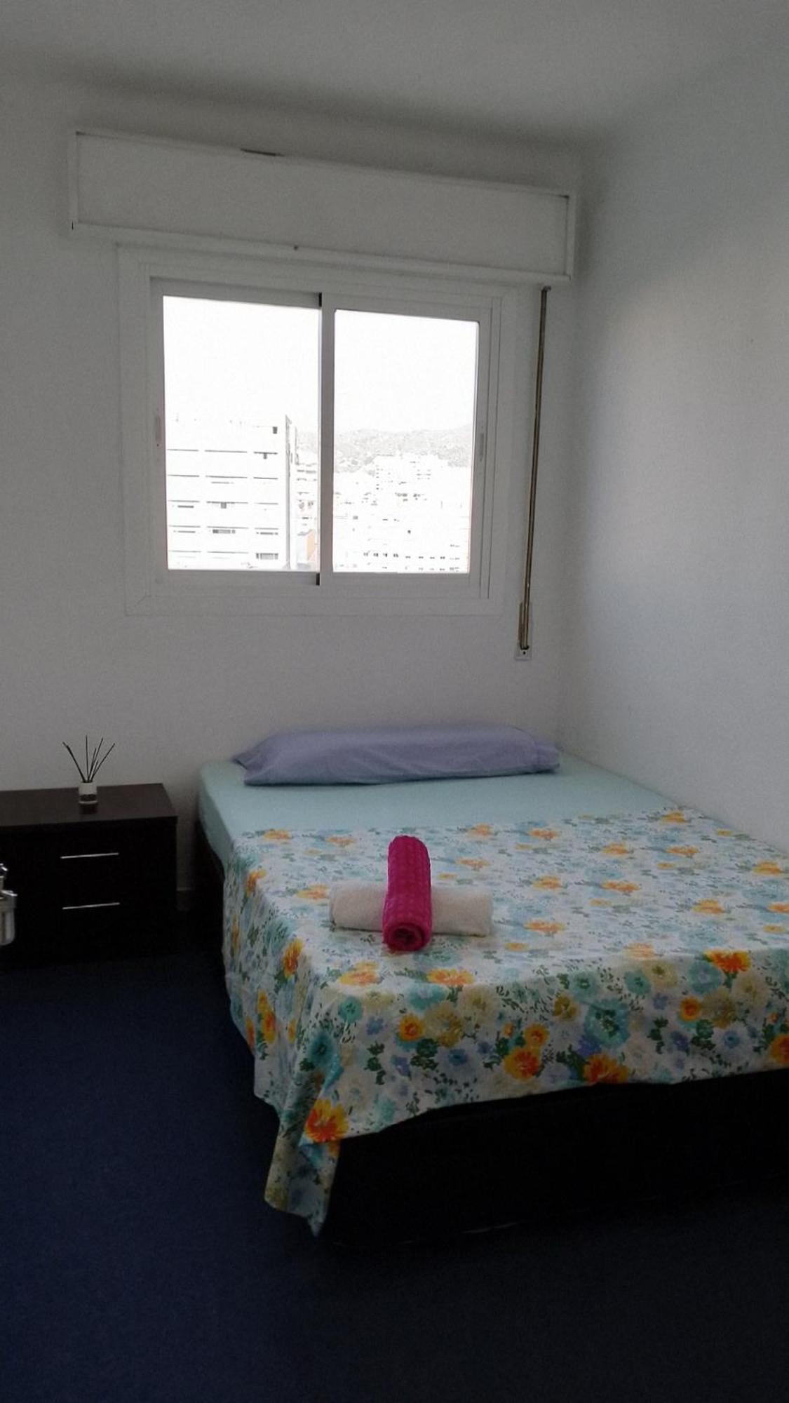 Habitacion Privada Centro Malaga Cerca Tren Maria Zambrano Y Playa Muy Buena Conexion Wifi Dış mekan fotoğraf