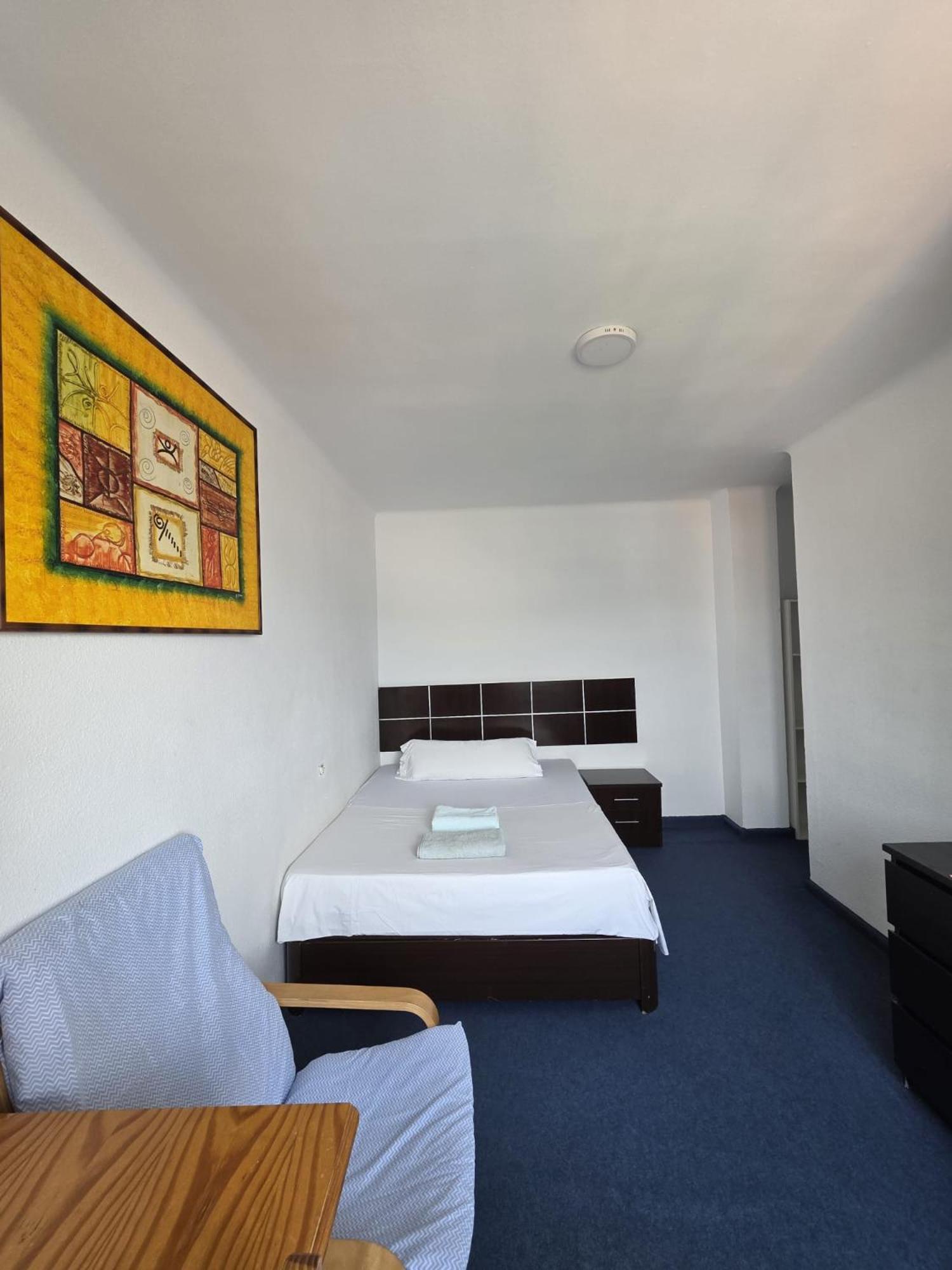 Habitacion Privada Centro Malaga Cerca Tren Maria Zambrano Y Playa Muy Buena Conexion Wifi Dış mekan fotoğraf