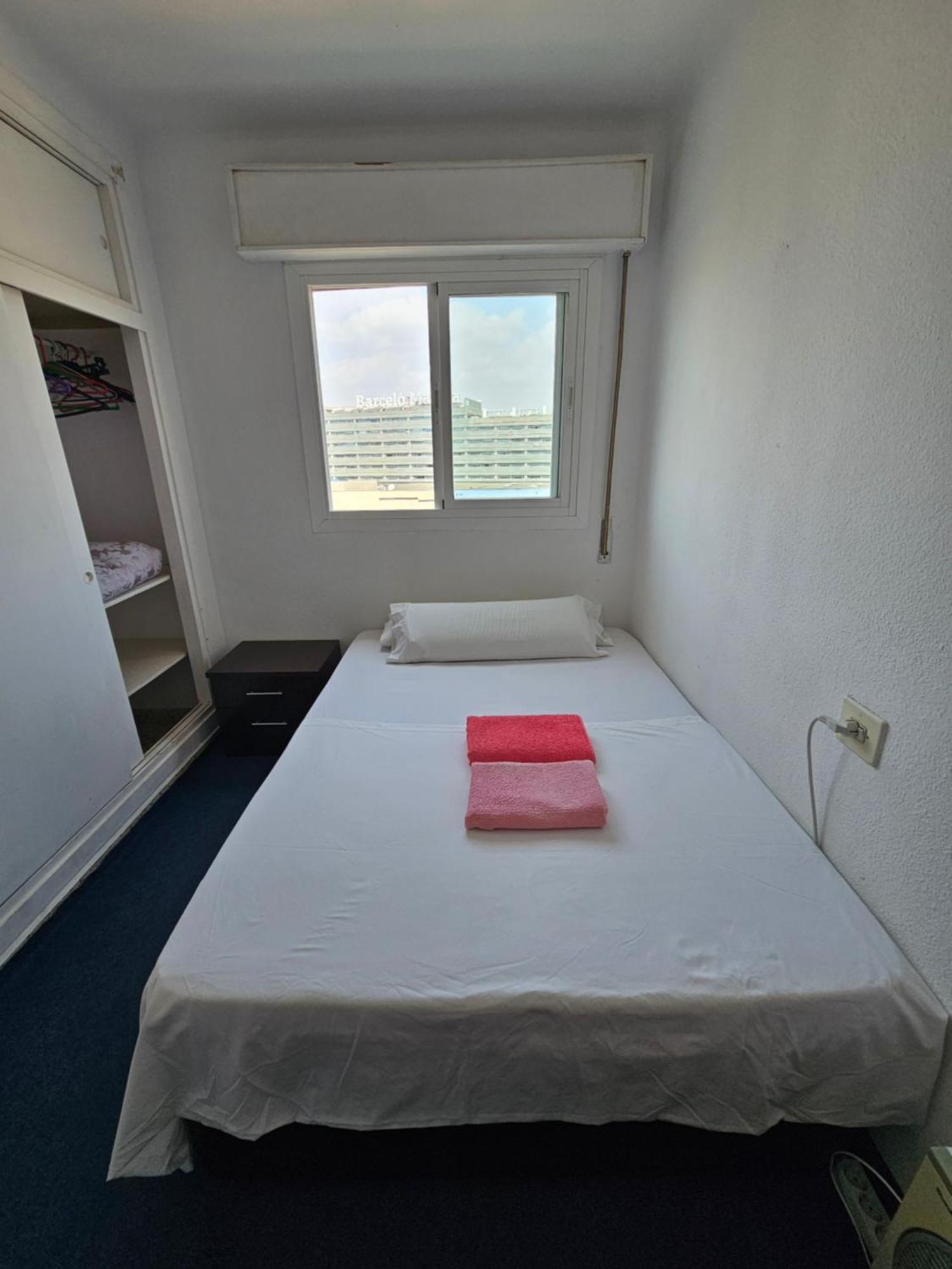 Habitacion Privada Centro Malaga Cerca Tren Maria Zambrano Y Playa Muy Buena Conexion Wifi Dış mekan fotoğraf