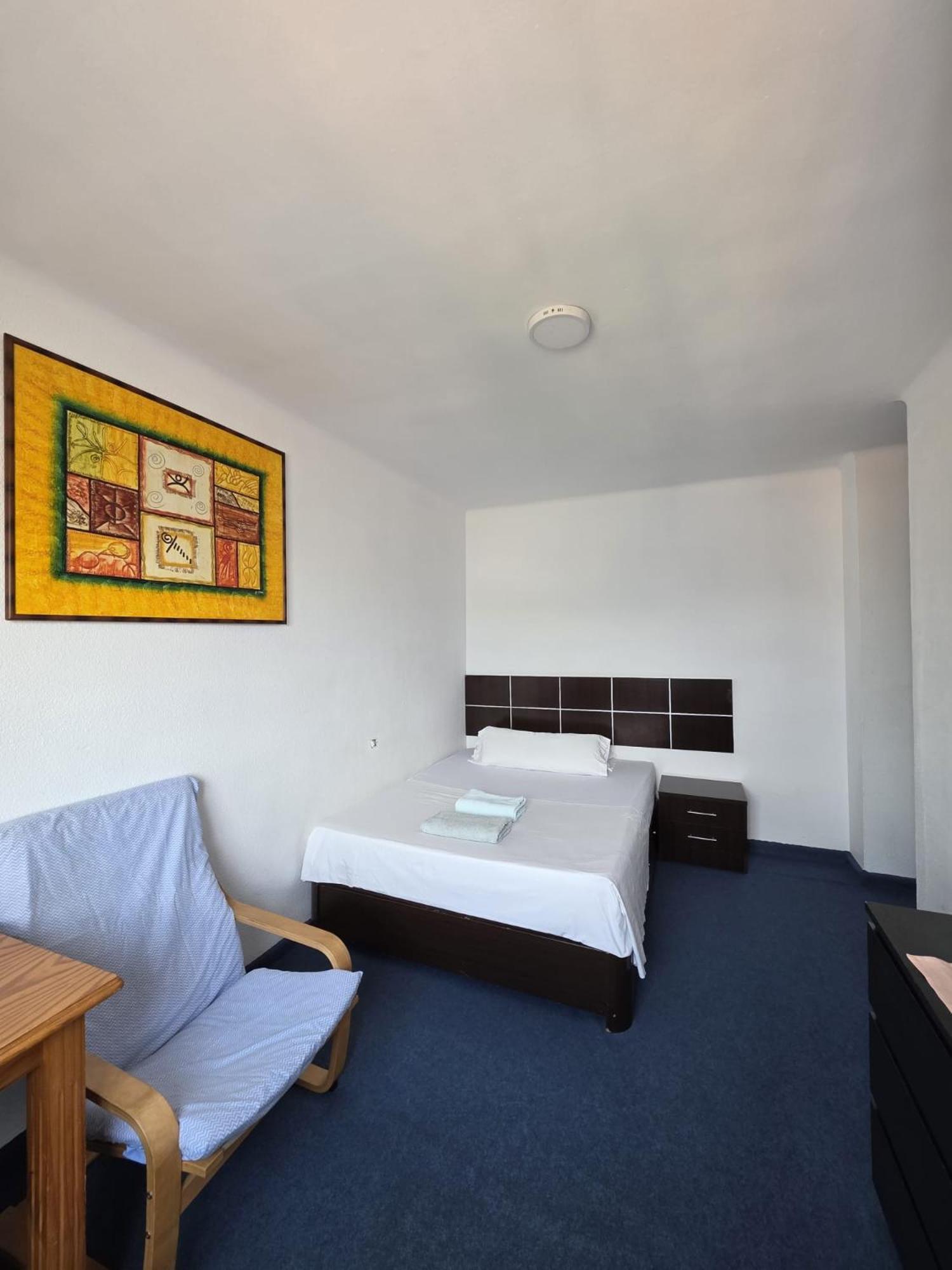 Habitacion Privada Centro Malaga Cerca Tren Maria Zambrano Y Playa Muy Buena Conexion Wifi Dış mekan fotoğraf